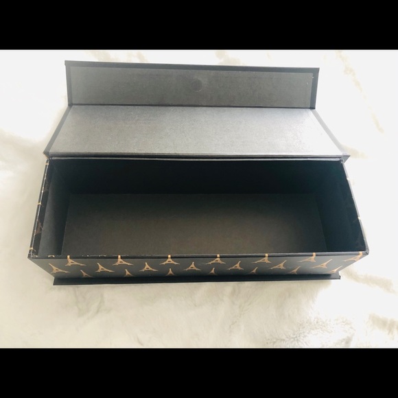 Paris Glam, Vintage, Travel, Stylish Decor - Picture 3 of 3